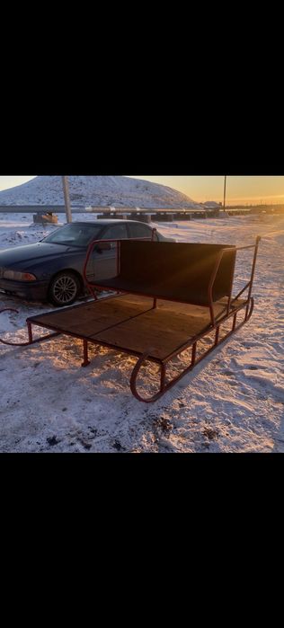 Новогодние сани 3.5 метров ширина 1.8 метров