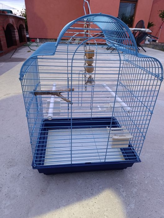 Cușcă mare de păsări