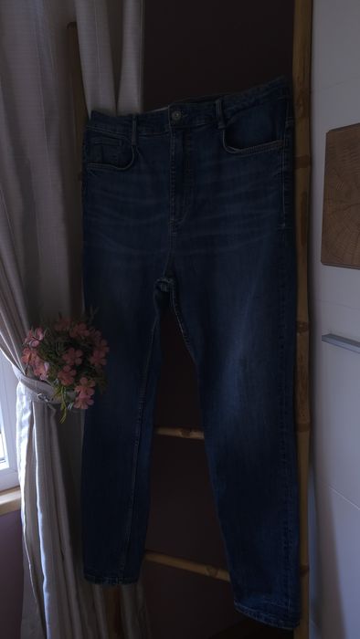 Дънки на марката Guess нови