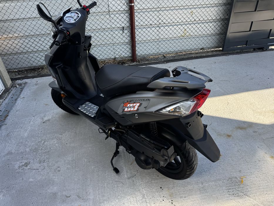 Scuter 125 cm fabricatie 2020 - se conduce cu B ul stare foarte buna