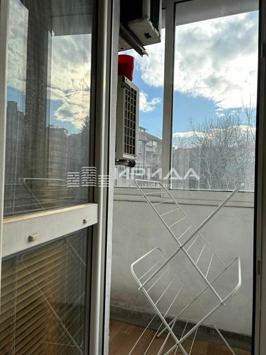 Южен двустаен апартамент до Руски паметник