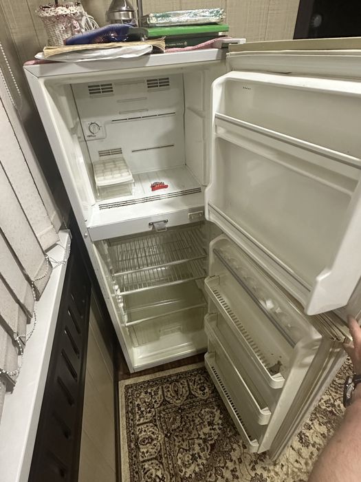 Продаётся холодильник Daewoo