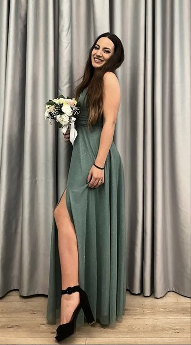 Официална рокля с цепка