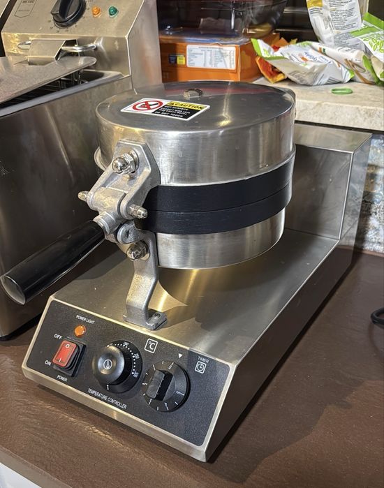 NOI - Prese UFO / OZN Burger - 4 buc pentru Horeca