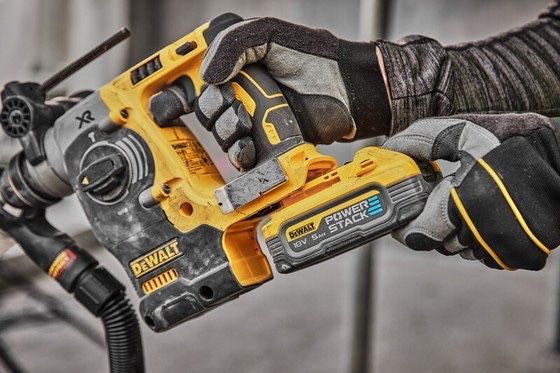 Акумулаторен Перфоратор DeWALT DCH273H2T SDS – Plus 18V 2.1 J