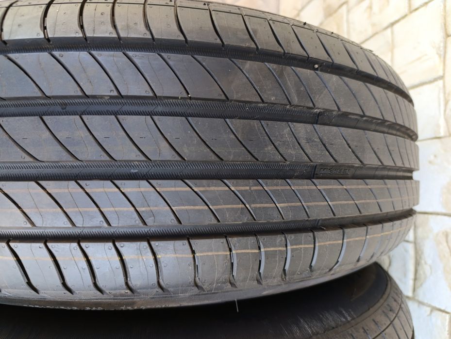 Нови гуми Michelin 215/65/17 Primacy 4