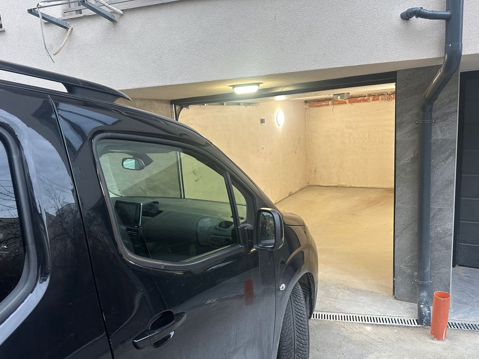 Дава се под наем Двустаен апартамент в Пловдив, Център - 52 кв.м за 473.79 € - Снимка #7