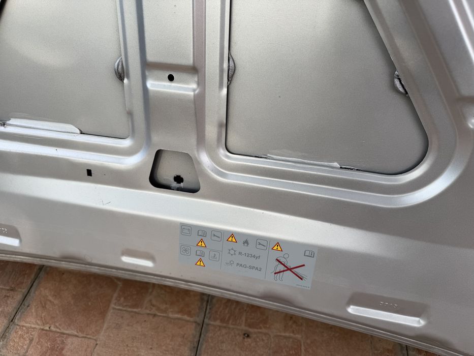 Capota Dacia Spring 2021-2024 in stare impecabila fara zgarieturi