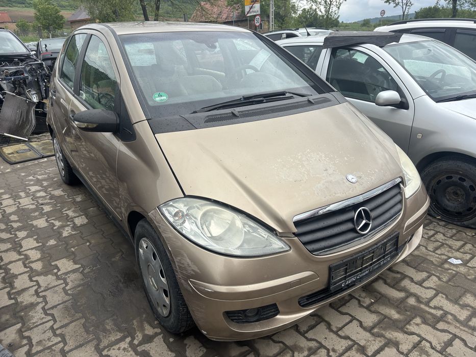 Bara fata far capota carlig Mercedes A-class w169