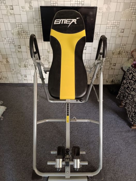 EMER 300 LBS, мини-столб, поясничная опора, удобная спинка из пеномате