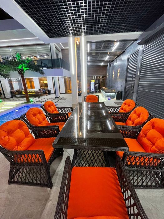 Коллектив учун Shedever Чорбогда жойлашган