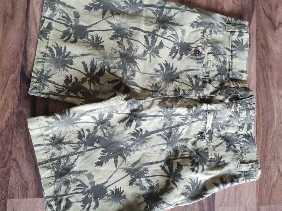Pantaloni scurti copii - 22 lei buc