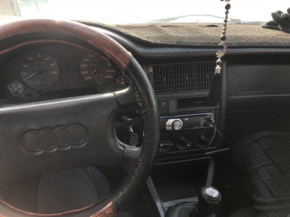 Продам ауди 80 в хорошем состоянии