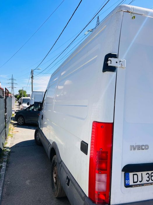 Vând iveco dayli an 2002