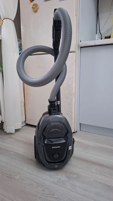 Срочно продам пылесос