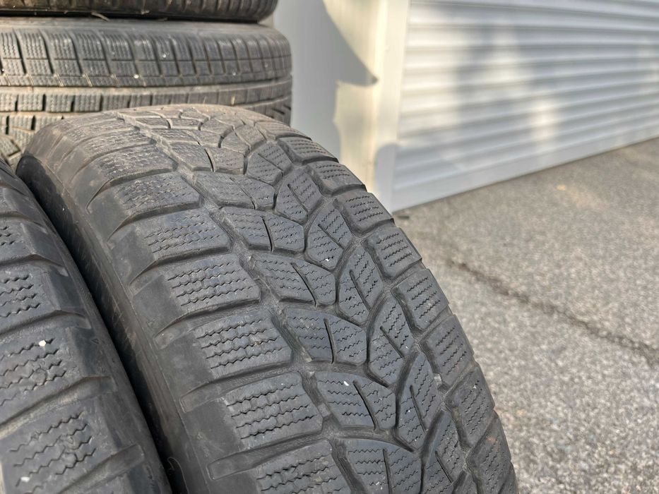 4бр зимни гуми DUNLOP  205/60/16 с ДОТ 44/2019г