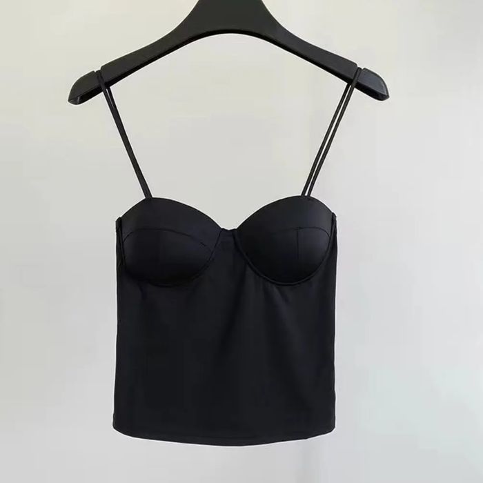 Одежда и обувь .