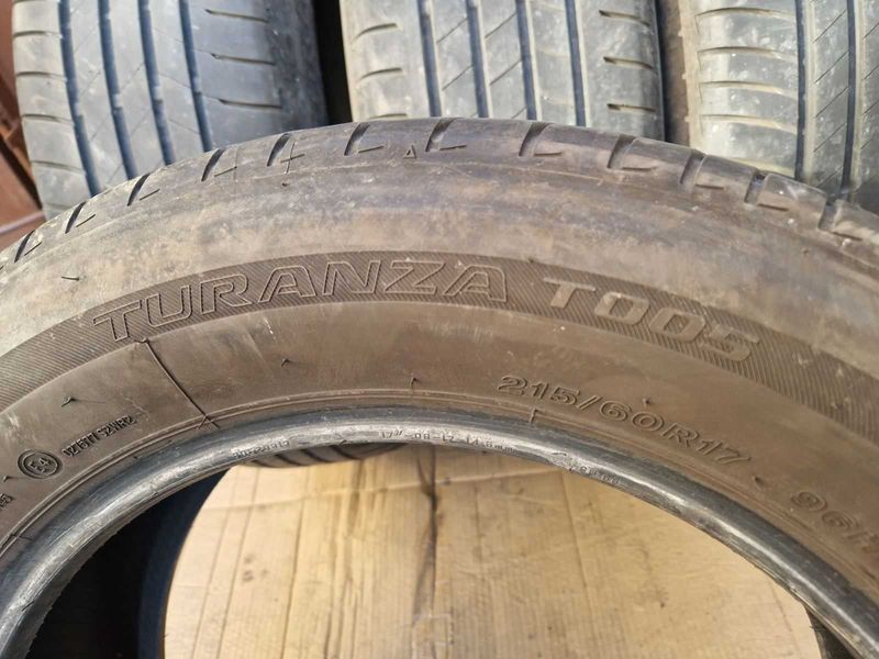 4 Bridgestone R17 215/60
летни гуми 
DOT4520
