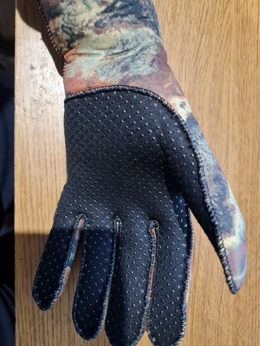 Перчатки для подводной охоты 3мм.