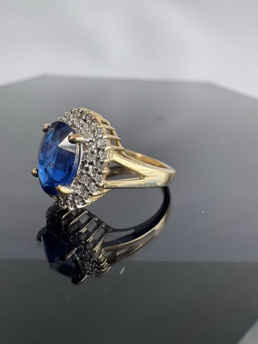 Inel din aur 9 k, safir si diamante