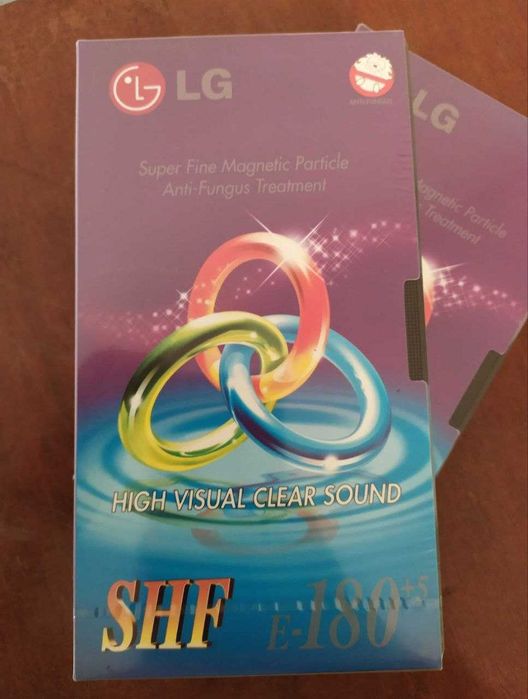 Видеокассеты LG 185 min в двух видах