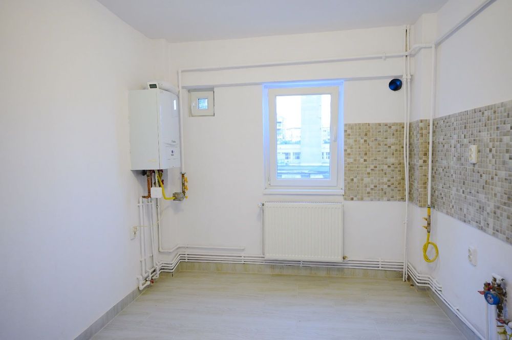 Apartament 4 camere complet renovat Ostroveni piata