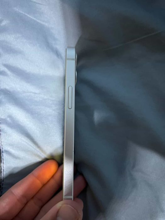 Iphone 12mini с подарък калъфи