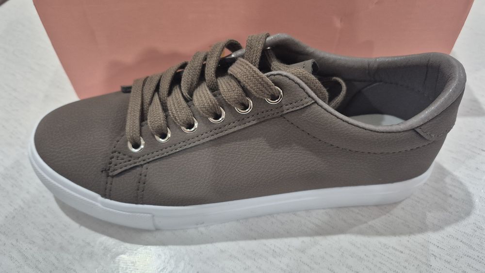 "Кроссовки" в шоколаде