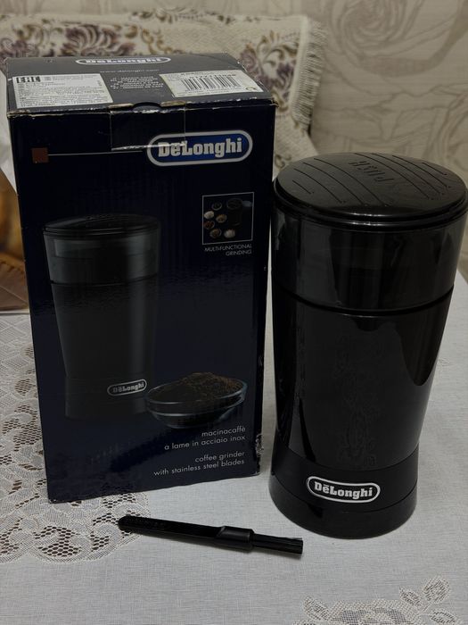 Кофемолка Delonghi KG 200