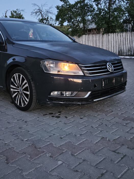 Bot Parte Fata VW Passat B7 Aripa Capota Bara Tragar Far Carenaj LA7W Argintiu