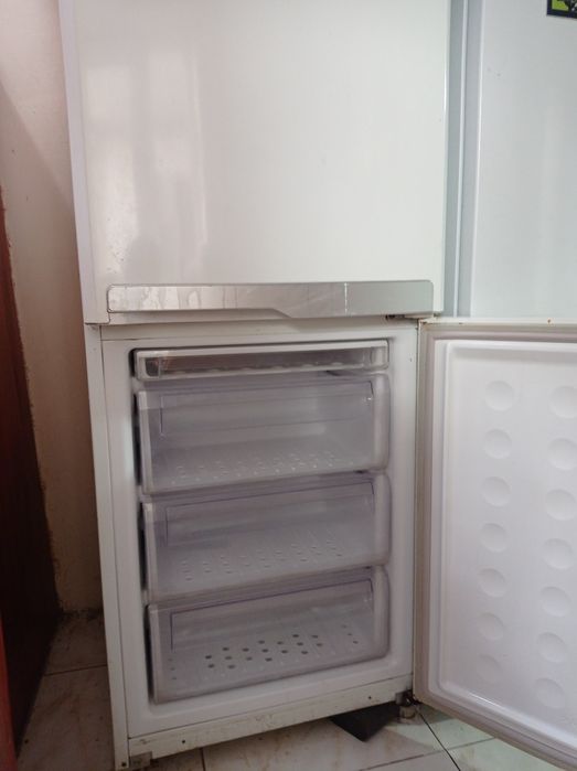 Холодильник Samsung бу