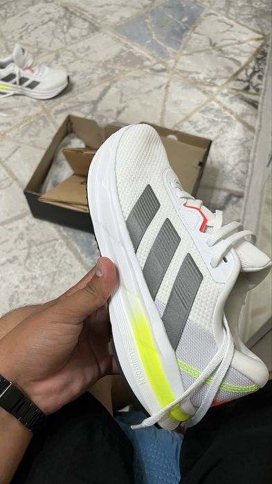 adidas кросовки оригинал