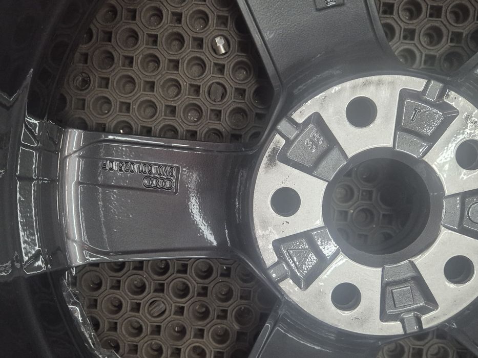 Jante Audi A3, S3 / Golf 6,7 , Seat Leon,Ibiza, originale R18