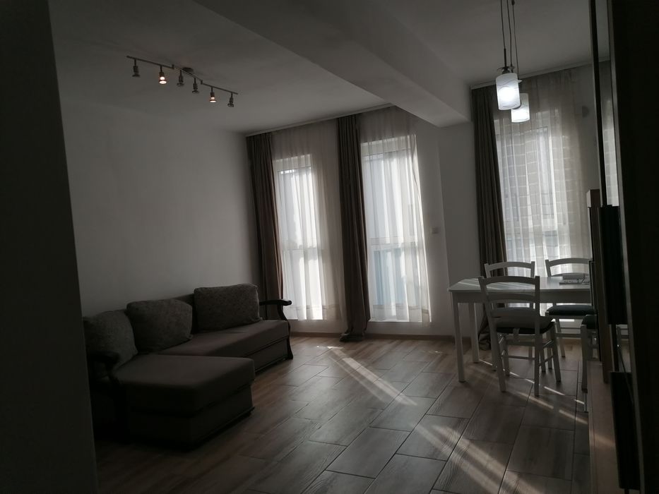 Inchiriez apartament 2 camere