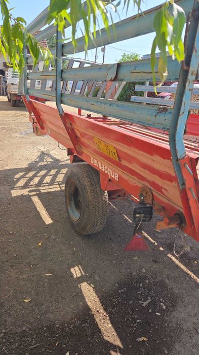 remorca de adunat fanul sau iarba sau fin bevilaqua