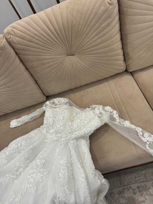 Продаю свадебное платье после химчистки