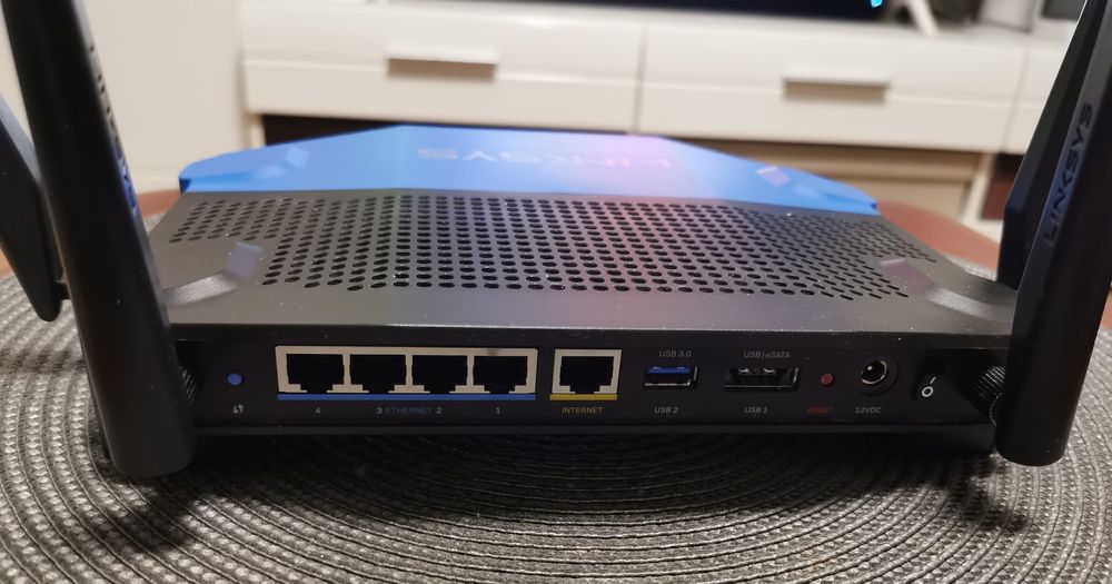 Linksys WRT1900AC