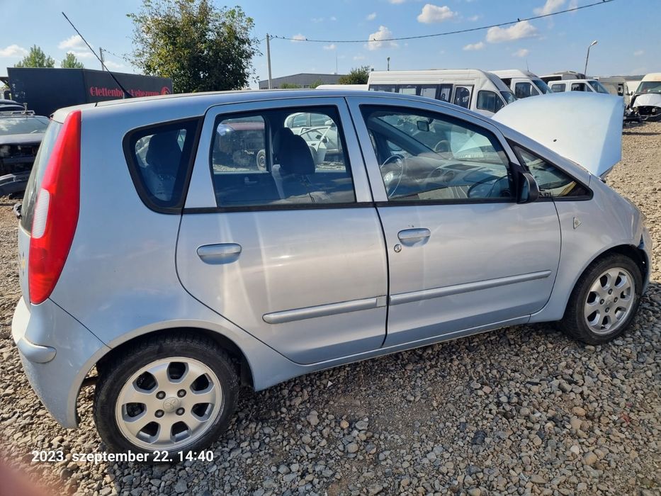Cutie viteza  manuala Mitsubishi Colt  , Smart Forfour 1.3 B