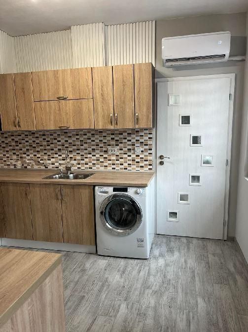 Дава се под наем Двустаен апартамент в Варна, Зимно кино Тракия - 50 кв.м за 560.49 € - Снимка #2