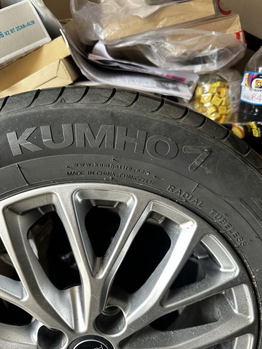 Продам комлект дисков с летней новой резиной