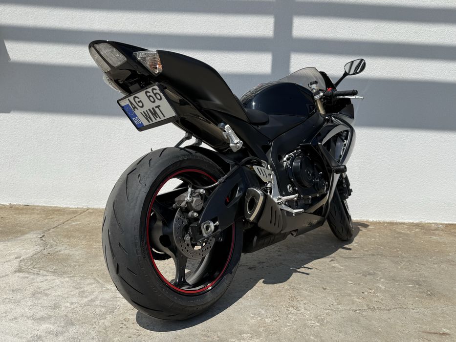 Suzuki gsxr600 k7