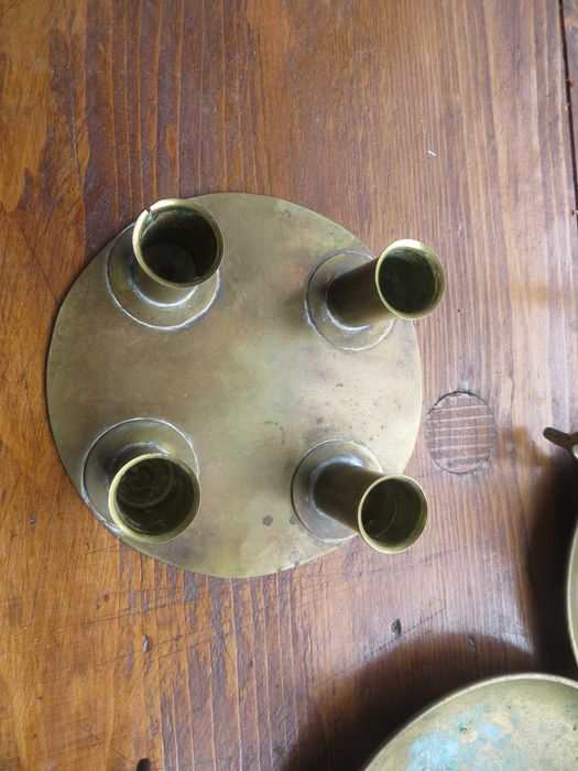 Медни и бронзови антикварни съдове