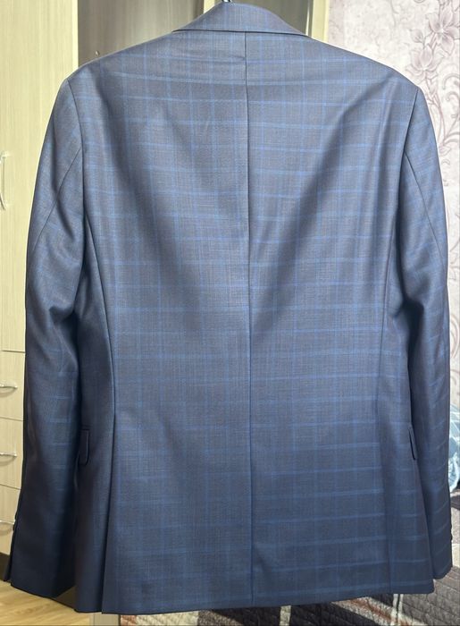 Мужской костюм размер 46