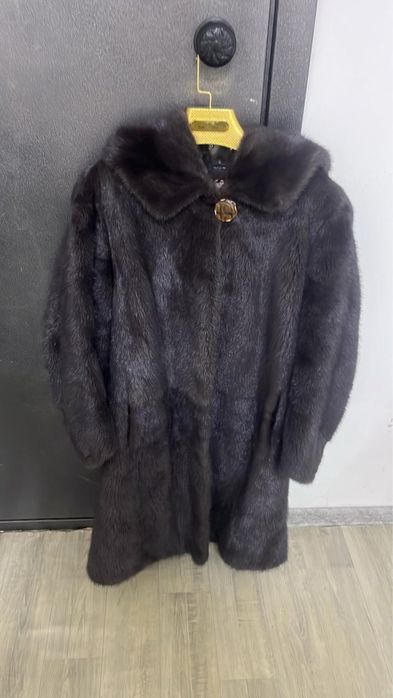 Продам шубу 48-50