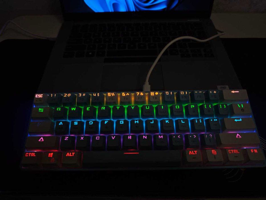 Klaviatura mechanical keyborad