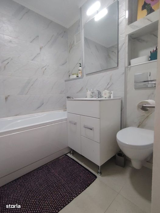 Apartament 4 camere 95 mp Central bloc anvelopat, finisat, mobilat