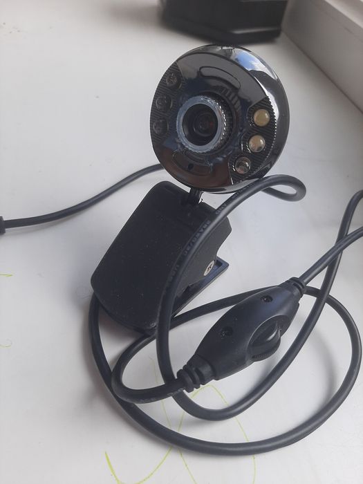 Продам веб камеру