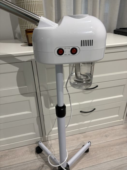 Vapofor facial cu stativ – folosit, perfect funcțional