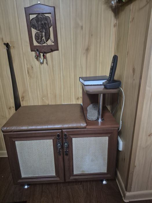 Продаётся прихожая