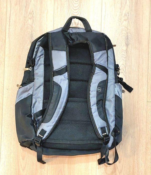 Vând rucsac laptop Dell 17 "